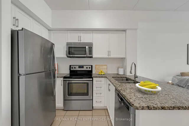 Additional image 18 of 640 Sauve St Unit 105