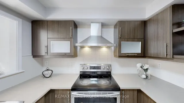 Additional image 11 of 18 Golden Springs Dr