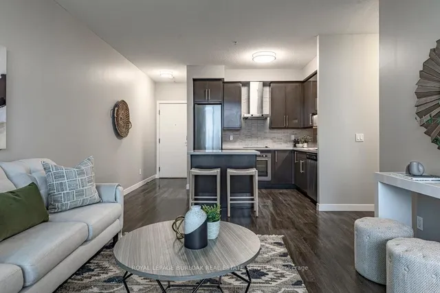 Additional image 6 of 2093 Fairview St Unit 902