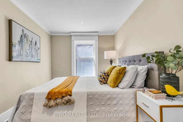 Additional image 21 of 264 Howland Ave