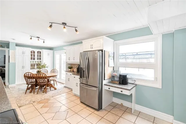 Additional image 16 of 42 Thornwood Dr