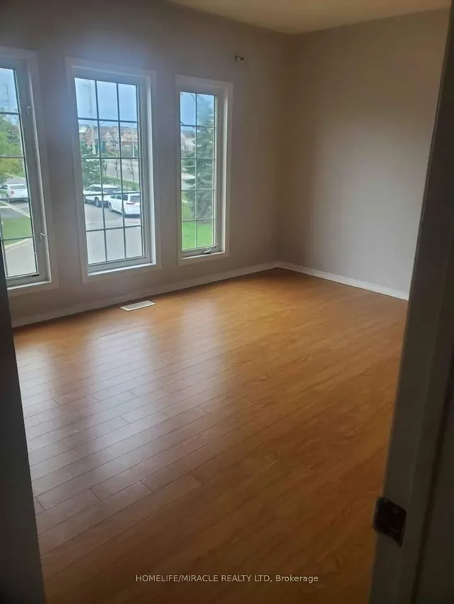 Additional image 13 of 34 Dunure Cres