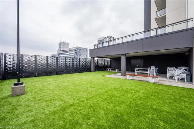 Additional image 23 of 60 Charles St Unit 2204