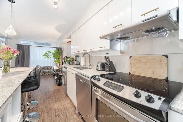 Additional image 11 of 29 Singer Crt Unit 503