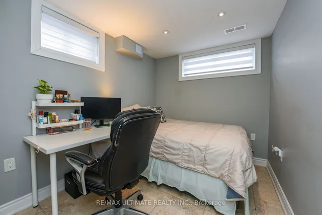 Additional image 36 of 37 Sylla Ave