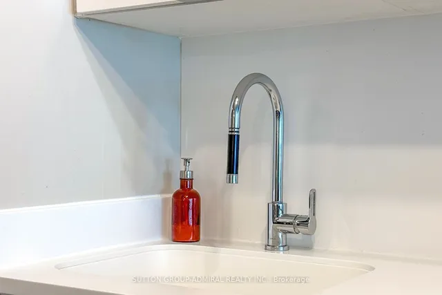 Additional image 18 of 21 Iceboat Terr Unit 1703