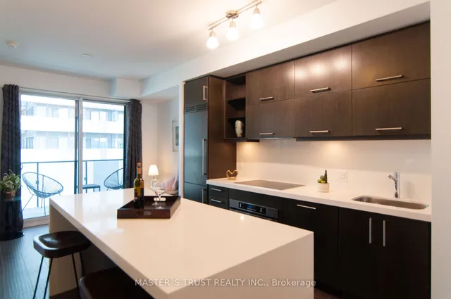 Additional image 3 of 65 St Mary St Unit 401