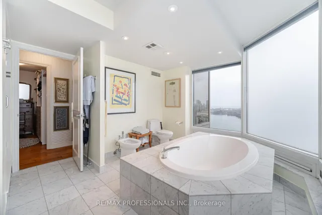 Additional image 21 of 1 Palace Pier Crt Unit 2106