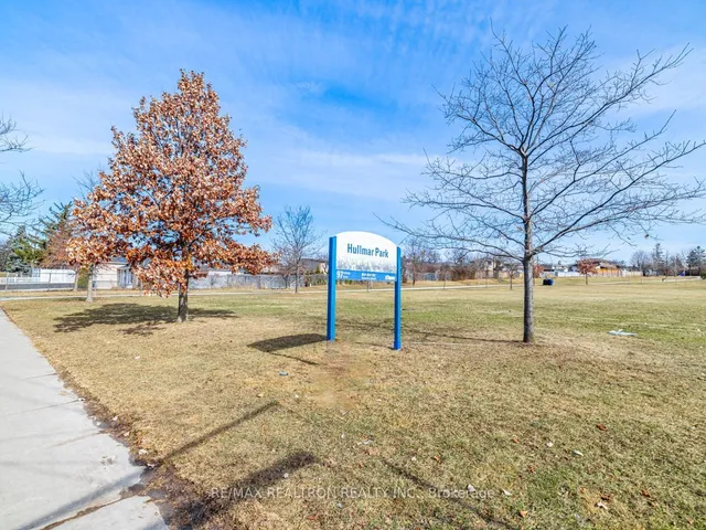 Additional image 12 of 103 Hullmar Dr