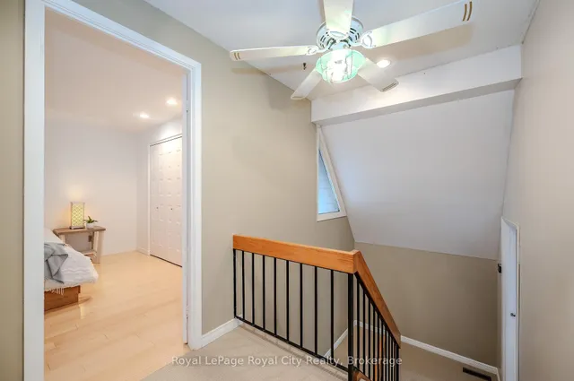 Additional image 21 of 27 Shuh Ave