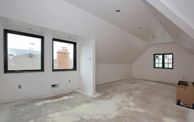 Additional image 22 of 203 GLENCAIRN Ave