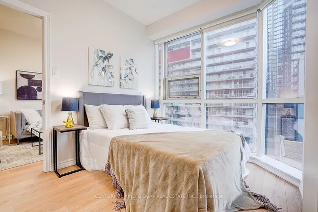 Additional image 34 of 393 King St Unit 808