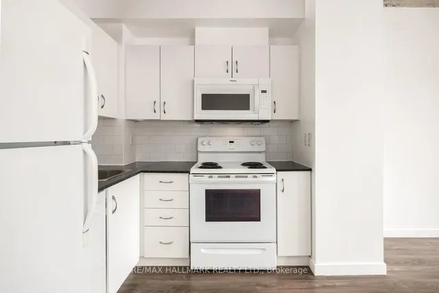 Additional image 3 of 285 Mutual St Unit 608