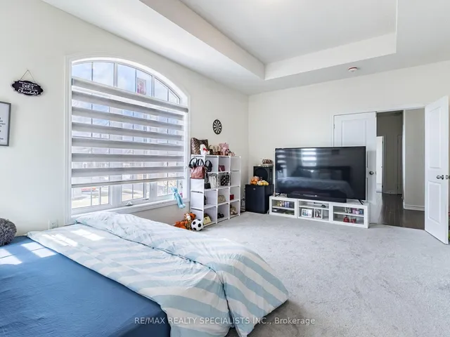 Additional image 37 of 37 Peak Dr