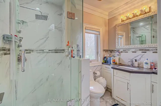 Additional image 18 of 159 Harewood Ave
