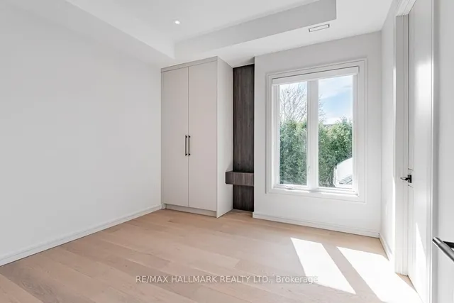 Additional image 19 of 37 Rowley Ave