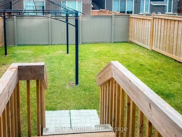 Additional image 25 of 888 Sumac Cres