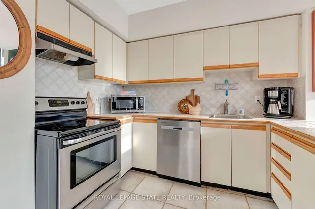 Additional image 16 of 36 James St Unit 701