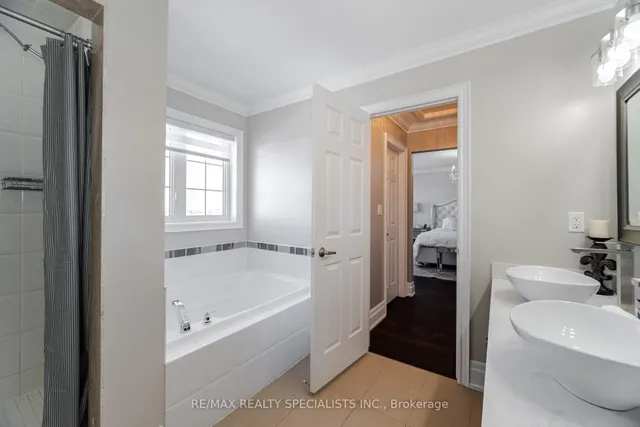 Additional image 24 of 122 Teal Crest Circ