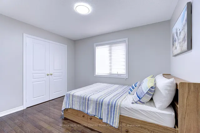 Additional image 32 of 7 Tustin Rd