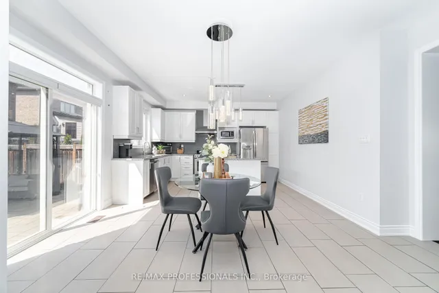 Additional image 18 of 35 Lampman Cres