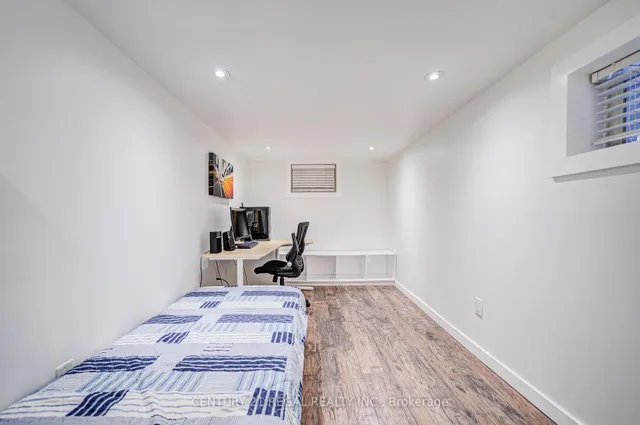 Additional image 23 of 102 Frater Ave