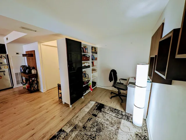 Additional image 7 of 19 Singer Crt Unit 519