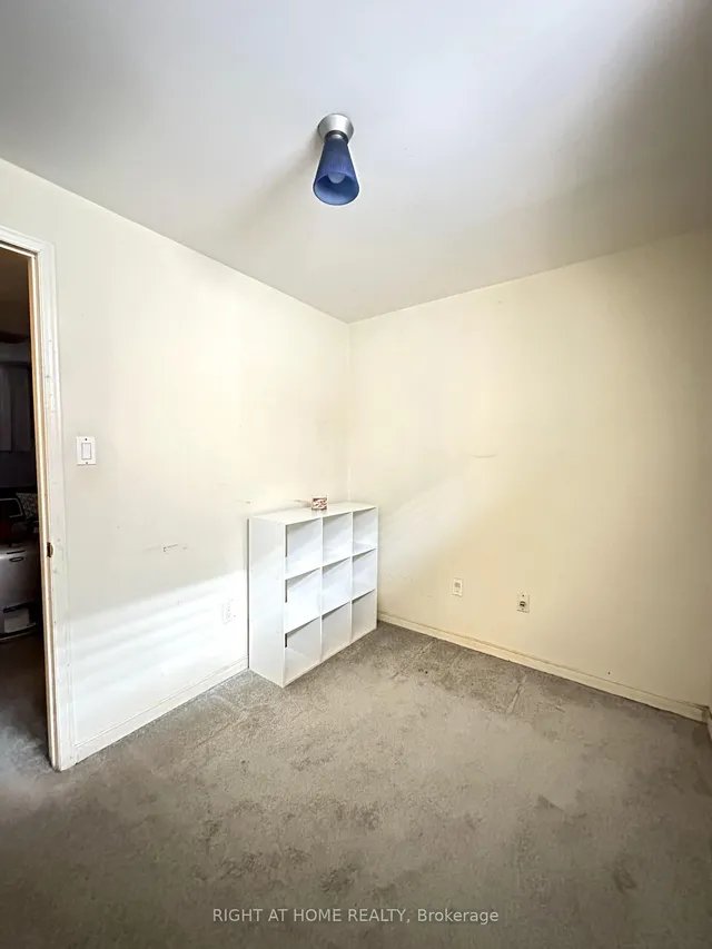 Additional image 33 of 28 Huntington Ave