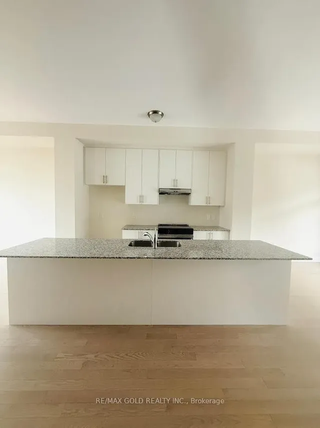 Additional image 2 of 3098 Perkins Way