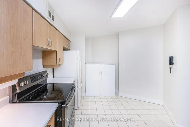 Additional image 7 of 20 Southport St Unit 313