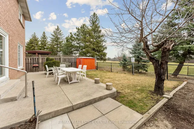 Additional image 46 of 56 Canarvan Crt