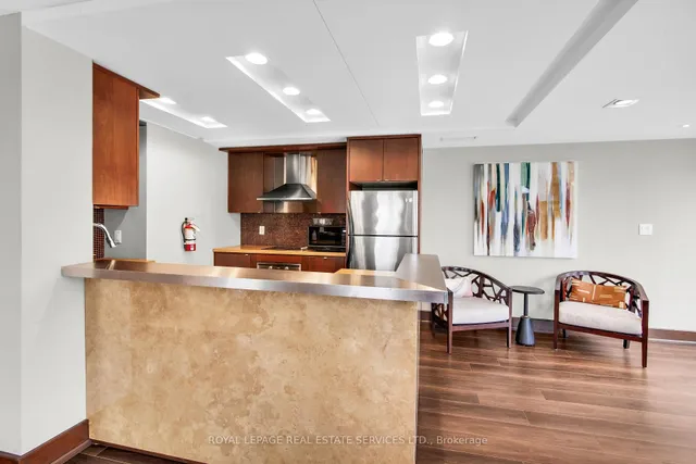 Additional image 39 of 1430 Yonge St Unit 207