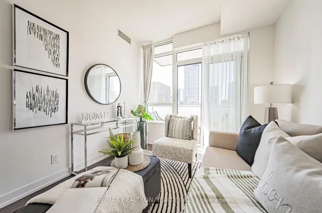 Additional image 32 of 365 Church St Unit 2112