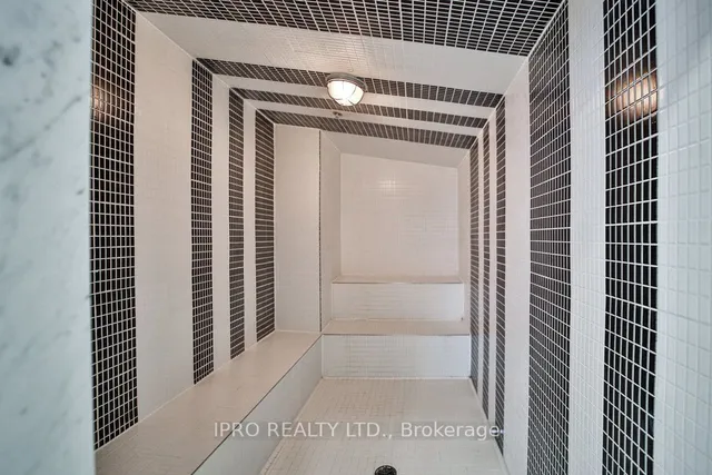 Additional image 19 of 375 King St Unit 701