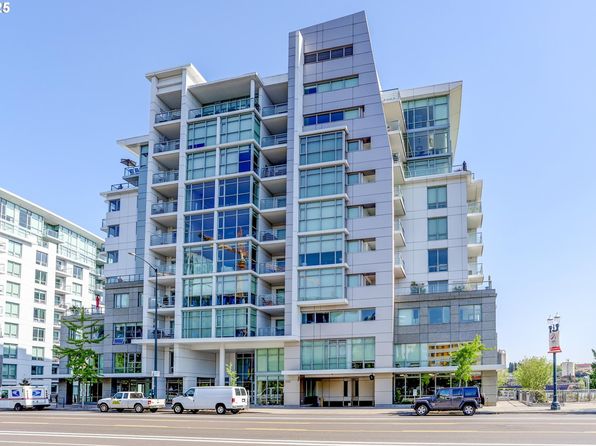 1260 NW Naito Pkwy, Portland, OR