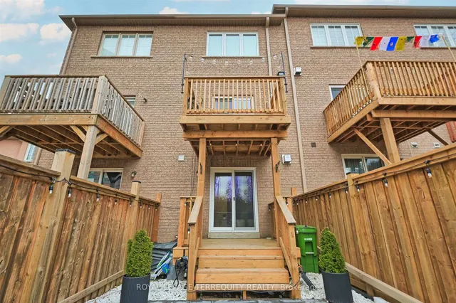 Additional image 36 of 176 Manitoba St Unit 7