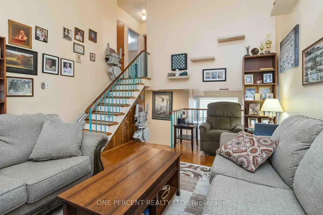 Additional image 3 of 3074 Merritt Ave