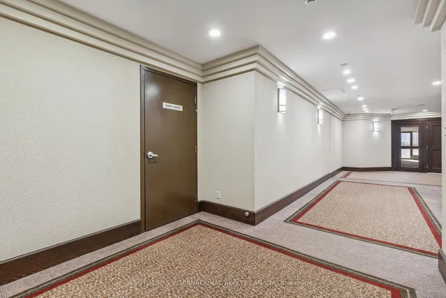 Additional image 39 of 30 Greenfield Ave Unit PH11