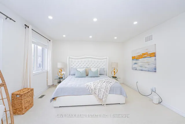 Additional image 22 of 32 Yellow Sorrel Rd