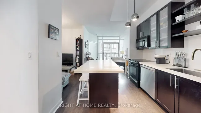 Additional image 8 of 600 Fleet St Unit 715