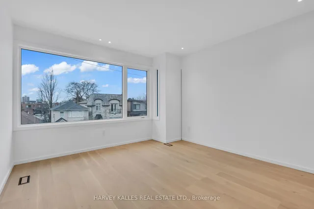 Additional image 36 of 187 Roe Ave