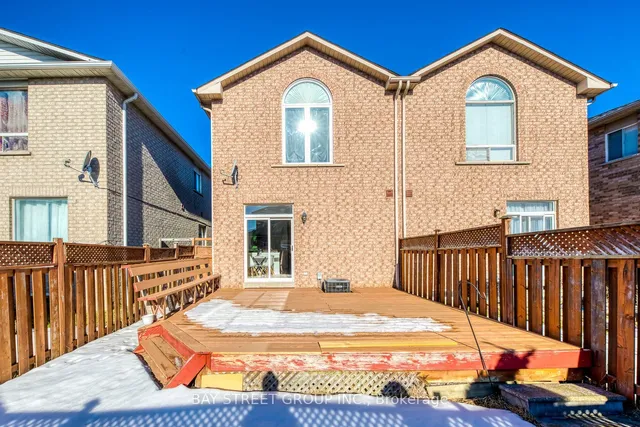 Additional image 36 of 929 Ledbury Cres