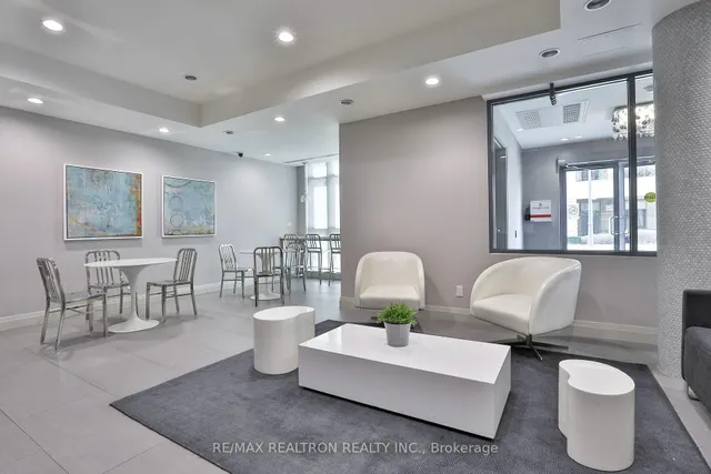 Additional image 23 of 17 Kenaston Gdns Unit 816