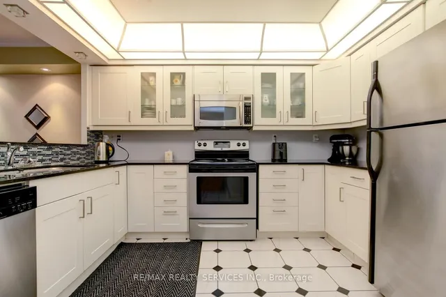 Additional image 11 of 22 Hanover Rd Unit 205