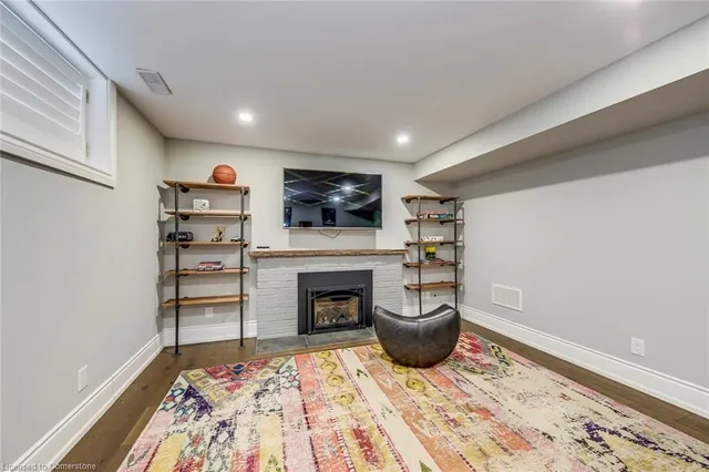 Additional image 32 of 29 Pinehurst Cres