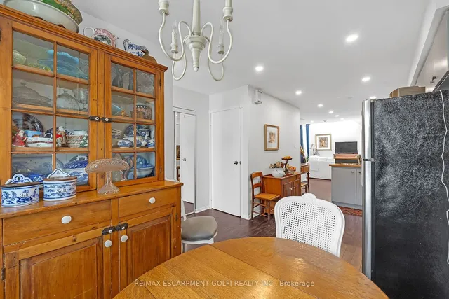 Additional image 8 of 23 Macaulay St Unit 3