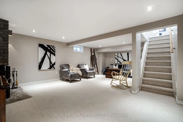 Additional image 24 of 24 Drakes Dr