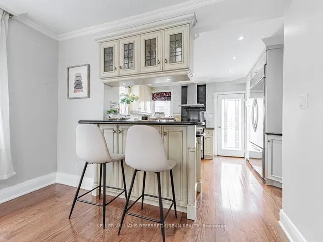 Additional image 9 of 337 Queensdale Ave