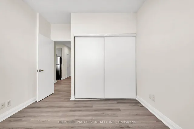 Additional image 6 of 151 Village Green Sq Unit PH09