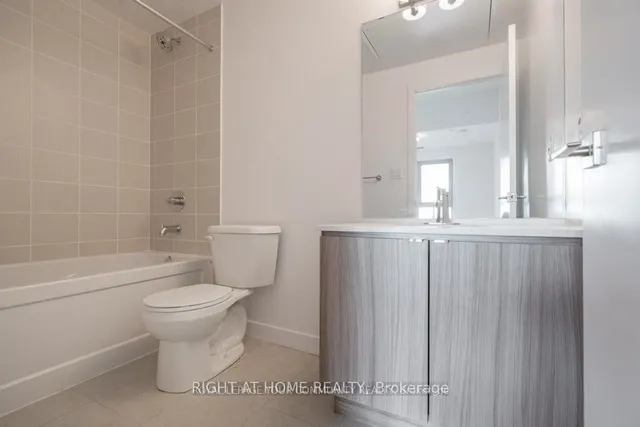 Additional image 9 of 2433 Dufferin St Unit 606